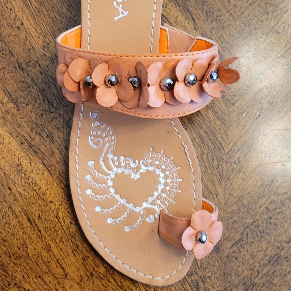 BEBA Wedge Sandals 8 Orange New